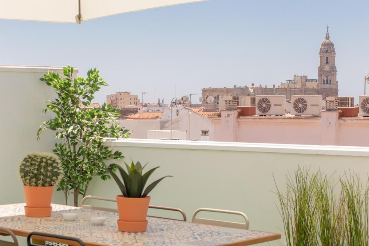 C56 - Studio With Amazing Terrace In The Centre Malaga Bagian luar foto