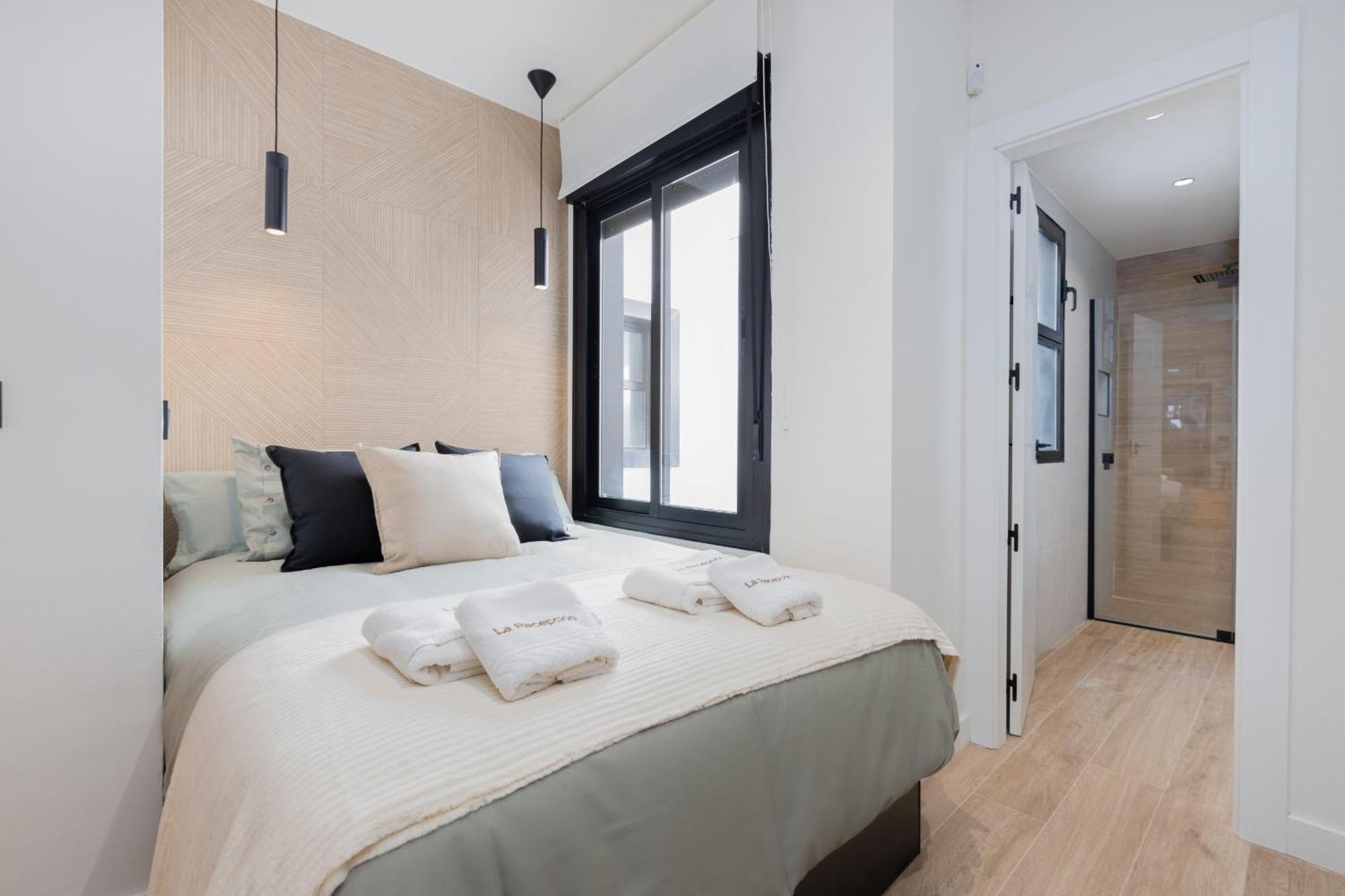 C56 - Studio With Amazing Terrace In The Centre Malaga Bagian luar foto
